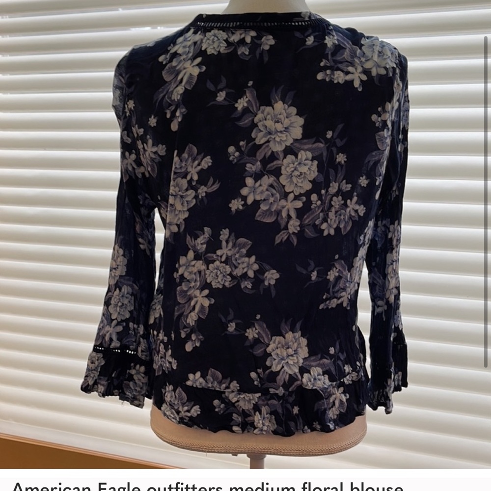 AE RUFFLE HEM BUTTON DOWN SHIRT - Picture 4 of 4